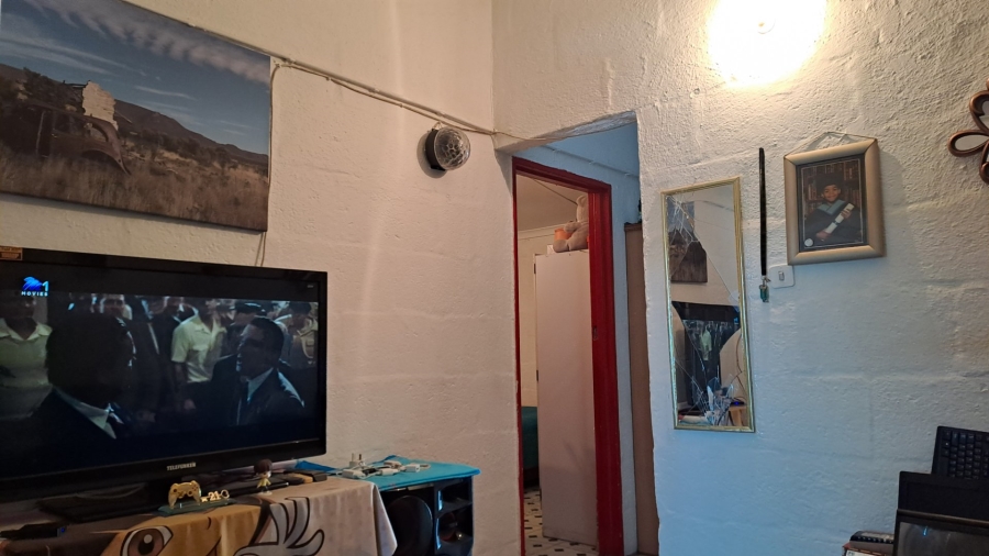 1 Bedroom Property for Sale in Kleinvlei Western Cape